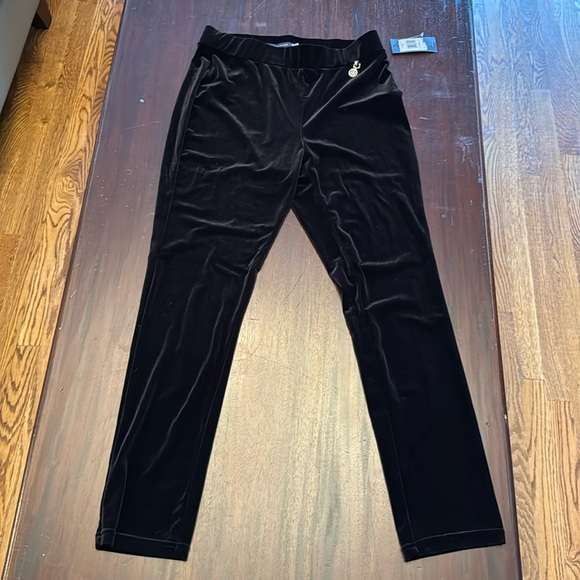 NWT Tommy Hilfiger black velvet suit separates size 10 - Picture 1 of 7